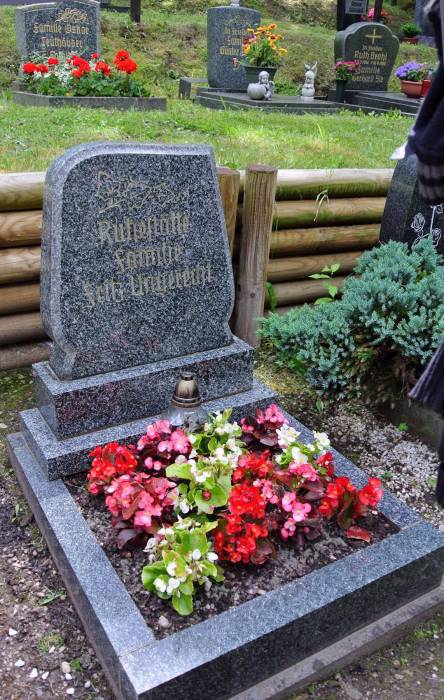 2016_de_un38_helbaungerechtgrave.jpg 2016_de_un38_helbaungerechtgrave.jpg